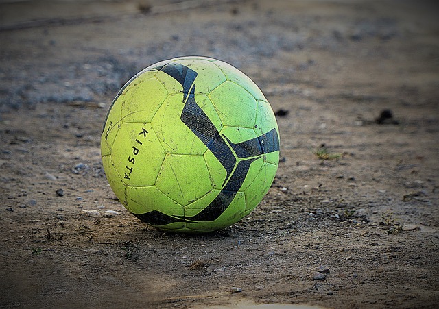 阿尔瓦雷斯 阿尔瓦雷斯